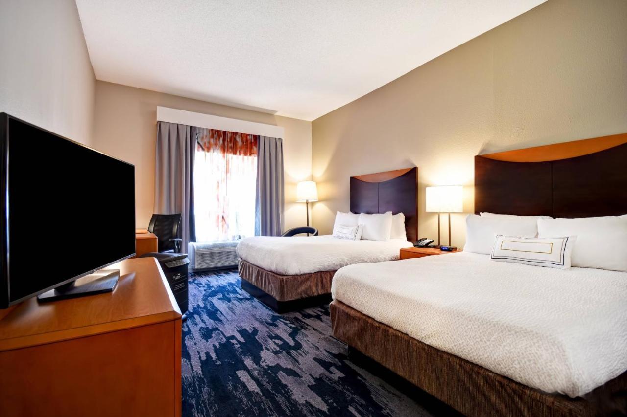 Fairfield Inn & Suites By Marriott Atlanta Кеннесо Экстерьер фото