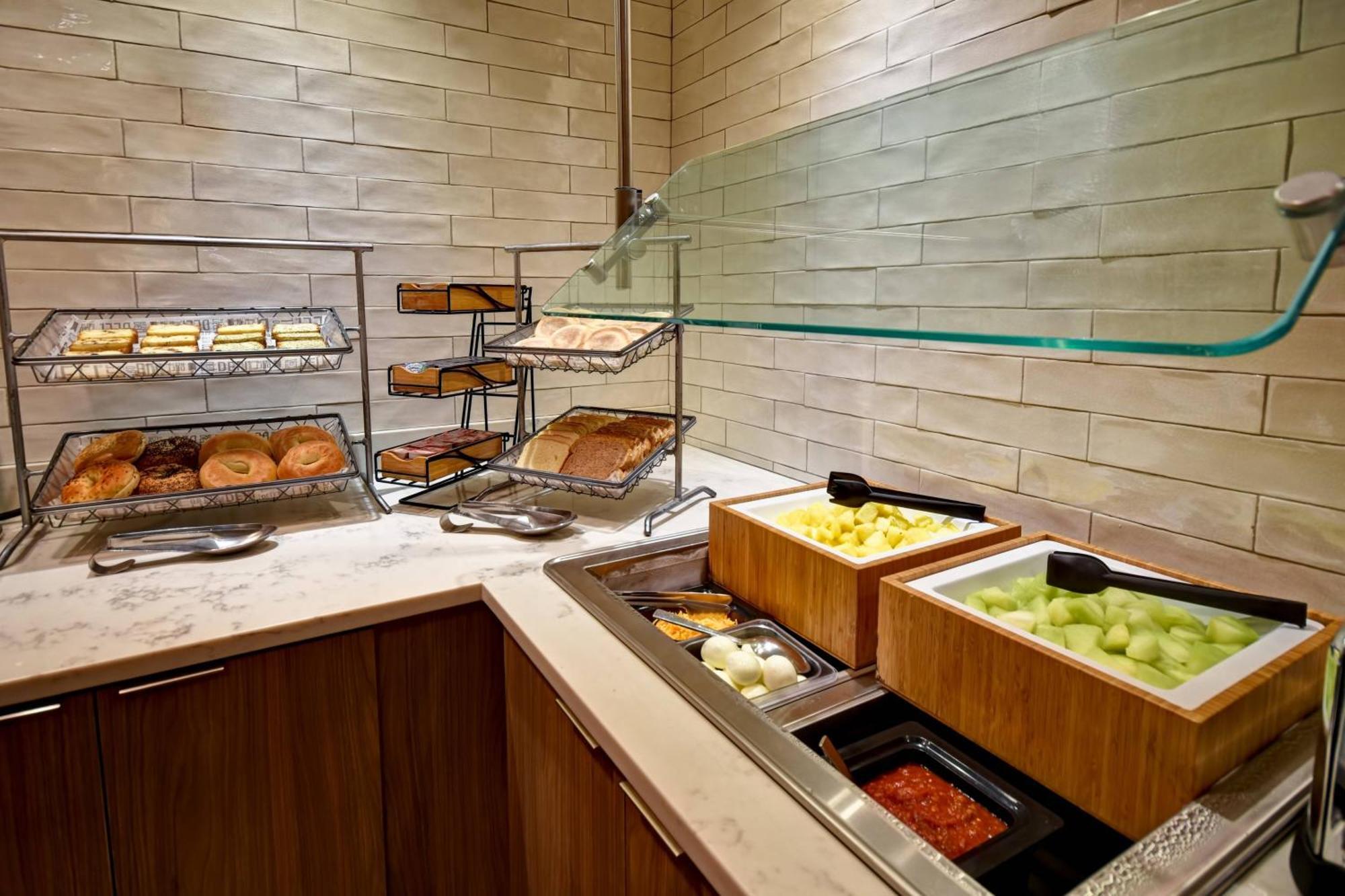 Fairfield Inn & Suites By Marriott Atlanta Кеннесо Экстерьер фото
